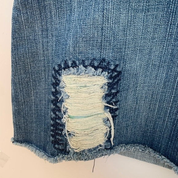 RIP CURL DISTRESSED DENIM SKIRT SIZE 5 - Picture 3 of 9